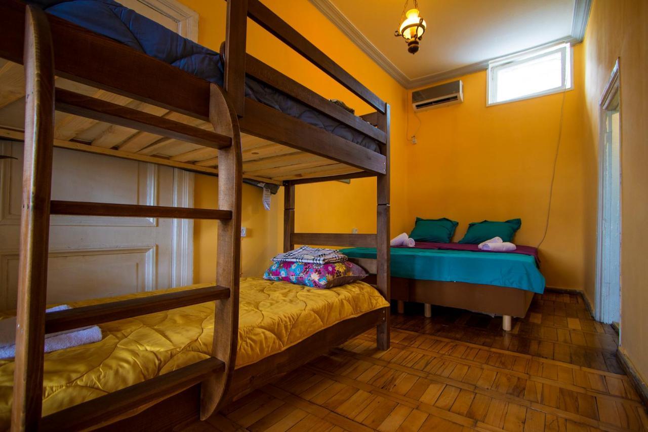 Royz Hostel Tbilisi ภายนอก รูปภาพ