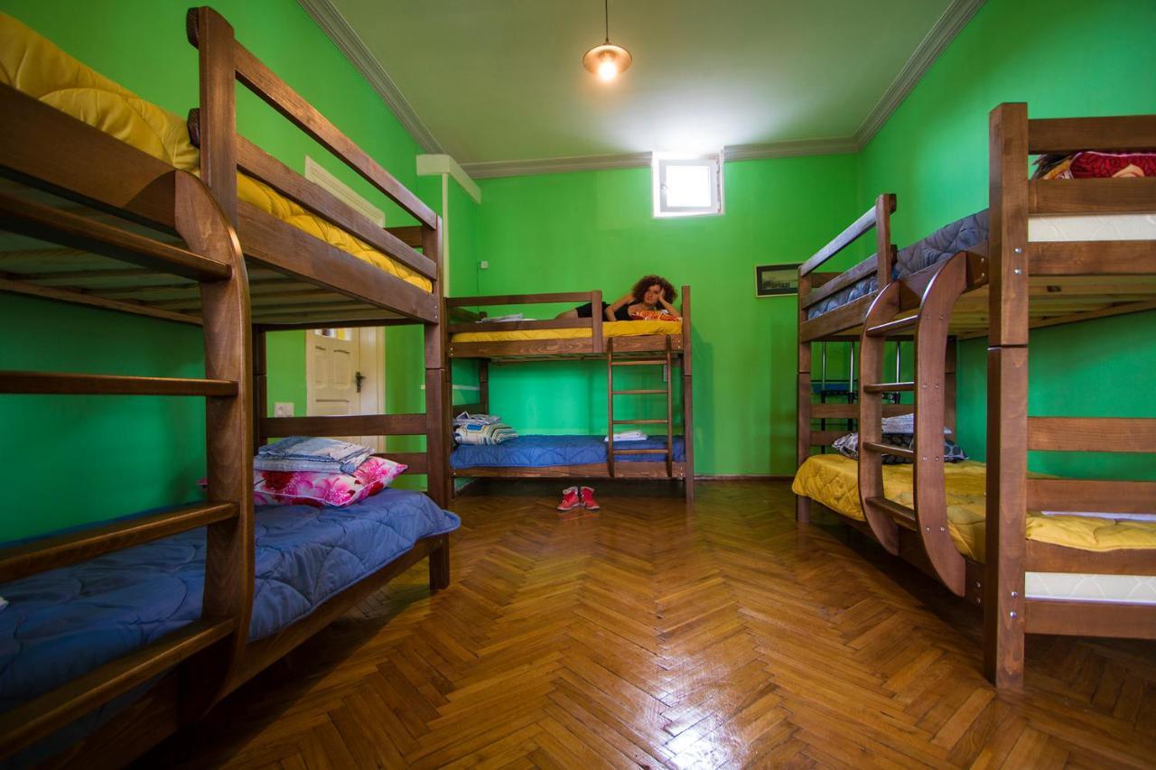 Royz Hostel Tbilisi ภายนอก รูปภาพ