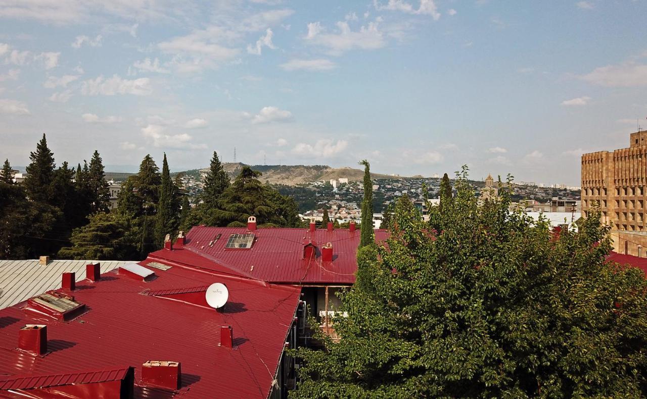 Royz Hostel Tbilisi ภายนอก รูปภาพ